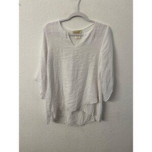 Davina White Crinkle V-Neck Asymmetrical Hem Blouse size M